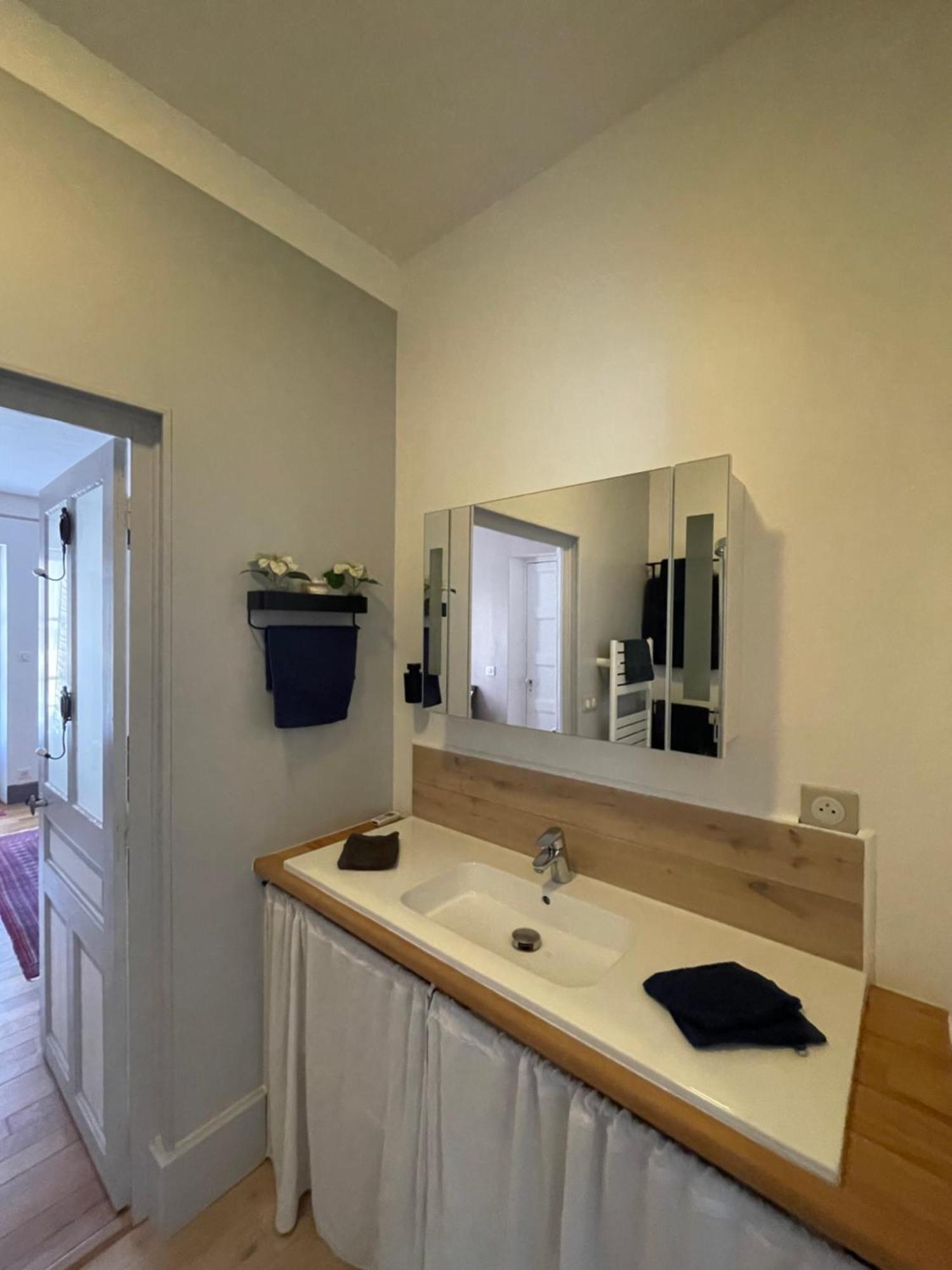 Logis Saint Vivant Volnay  Екстер'єр фото